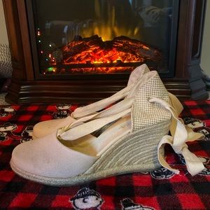 Cream Wedge Lace-Up Shoes